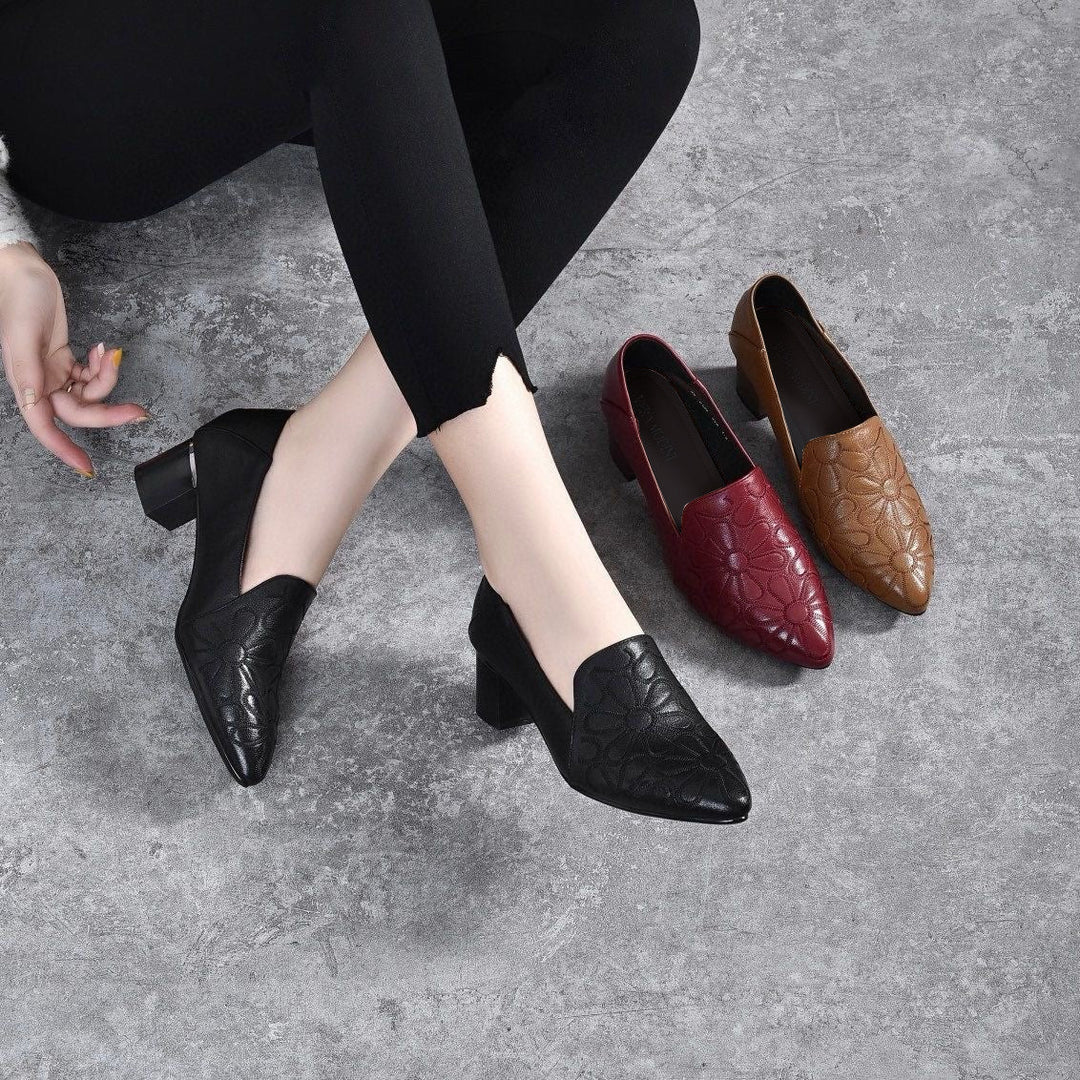 Olene - Zapatos de Tacón en Piel Vegana con Bordado Suave
