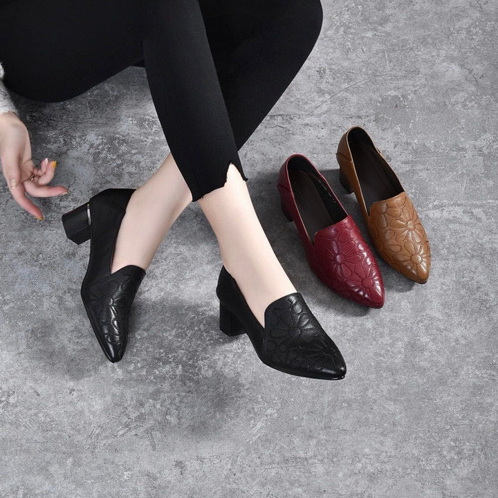 Olene - Zapatos de Tacón en Piel Vegana con Bordado Suave