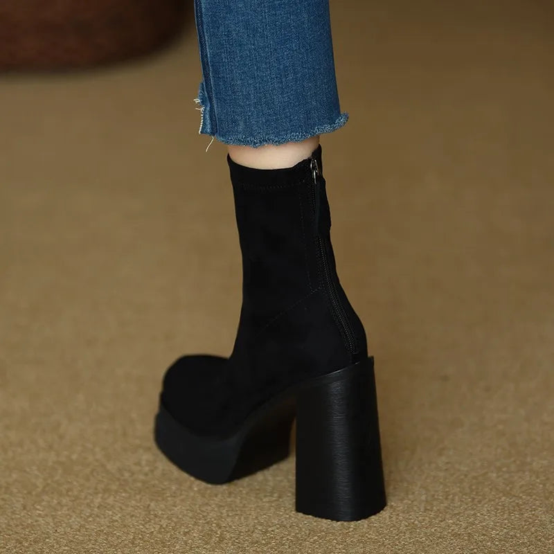 Olga - Botas con estilo moderno y la comodidad del ante