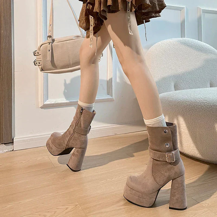 Amalia - Botas de estilo urbano con personalidad y confianza