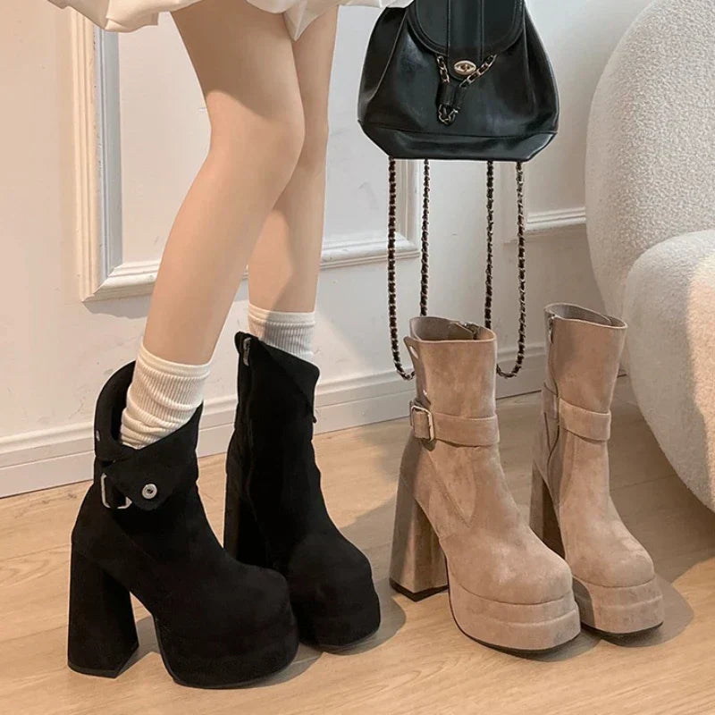 Amalia - Botas de estilo urbano con personalidad y confianza