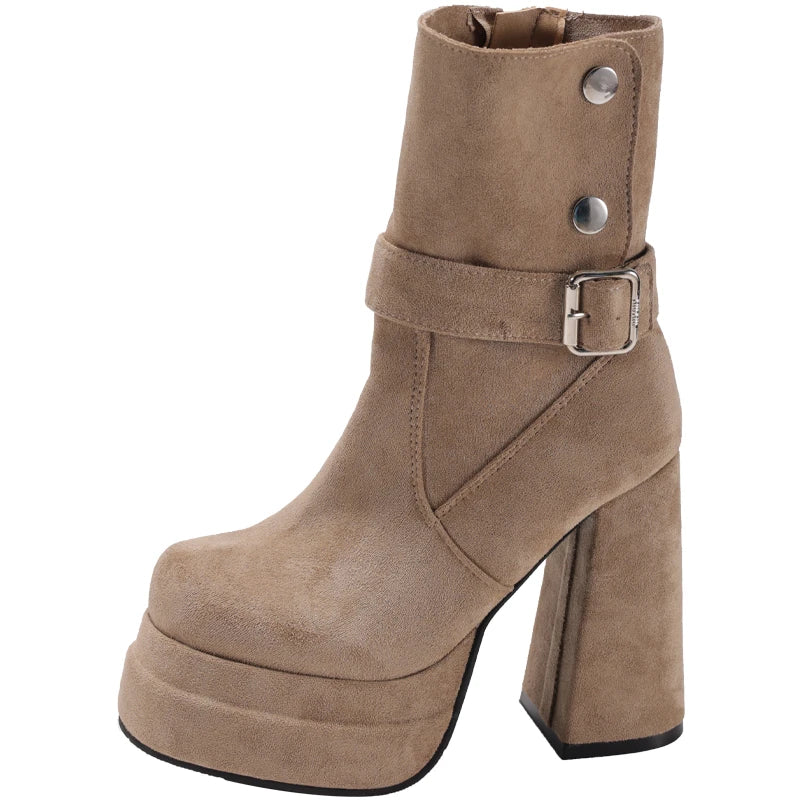 Amalia - Botas de estilo urbano con personalidad y confianza