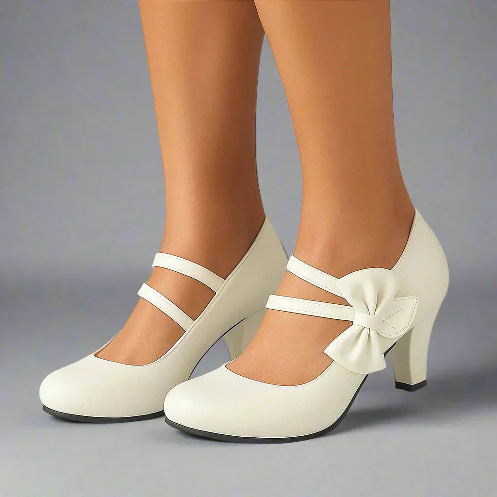 Bela - Tacones con Lazo